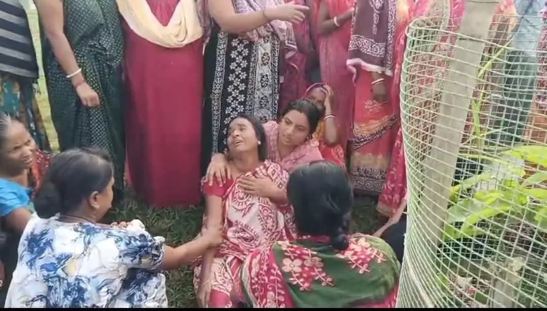 হবিবপুর: মহাষ্টমীর সকালে পুরাতন মালদায় যুবকের রহস্যময় মৃত্যু, ময়নাতদন্ত চলছে
