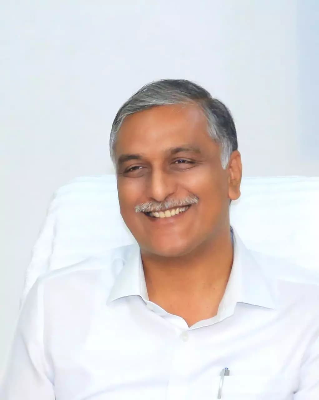 సిద్దిపేట అర్బన్: సిద్దిపేట జిల్లా ప్రజలకు విజయదశమి శుభాకాంక్షలు తెలిపిన హరీశ్ రావు