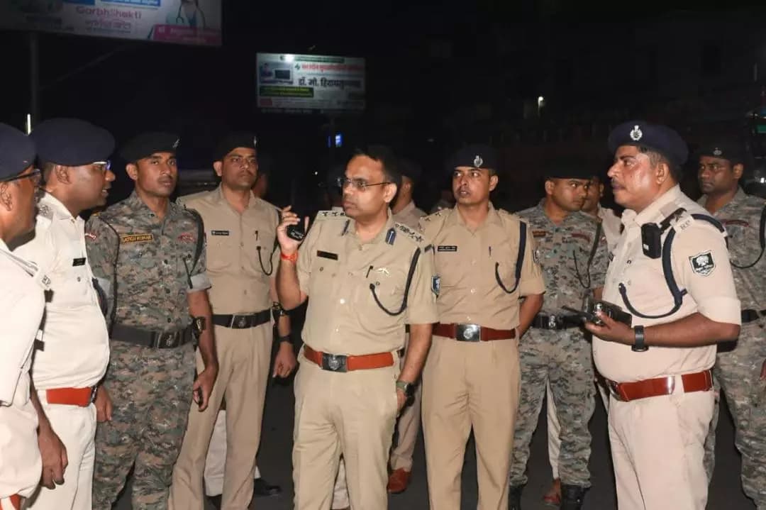 लौरिया: बेतिया में 24 घंटे में पांच अभियुक्त गिरफ्तार, पुलिस ने जारी की प्रेस विज्ञप्ति