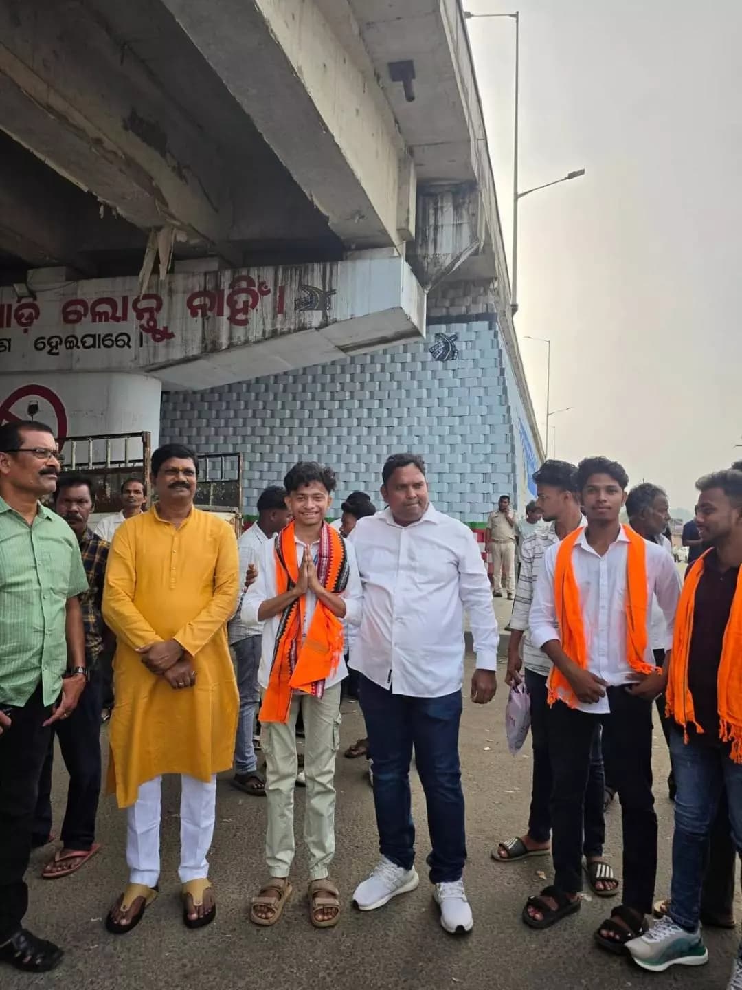 ଅନୁଗୋଳ: ବଇଣ୍ଡା ମହାବିଦ୍ୟାଳୟରେ ଏବିଭିପି କାର୍ଯ୍ୟକର୍ତ୍ତାଙ୍କୁ ସମ୍ବର୍ଦ୍ଧନା