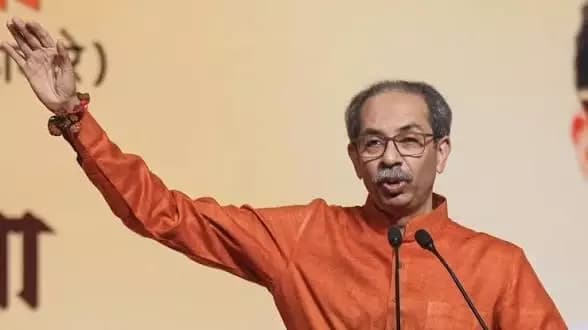 मुंबई: शिवतीर्थावर दसरा मेळाव्यात जुलमी राजवटीचा 'रेझिम चेंज'चा एल्गार