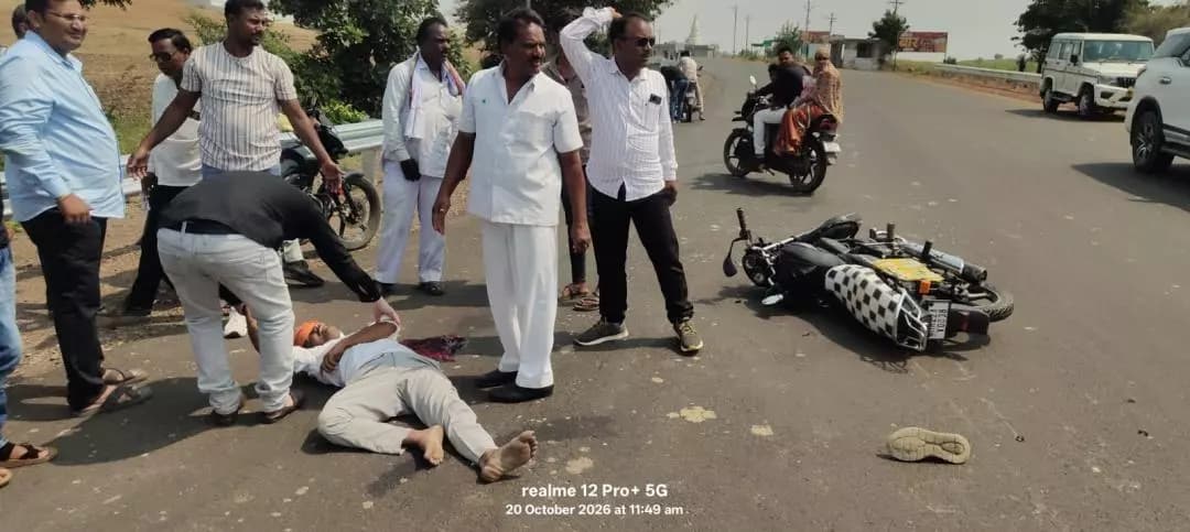 जिंतूर: जिंतूरच्या खडक पाटीजवळ दुचाकीस्वारावर अज्ञात वाहनाने धडक, गंभीर जखमी