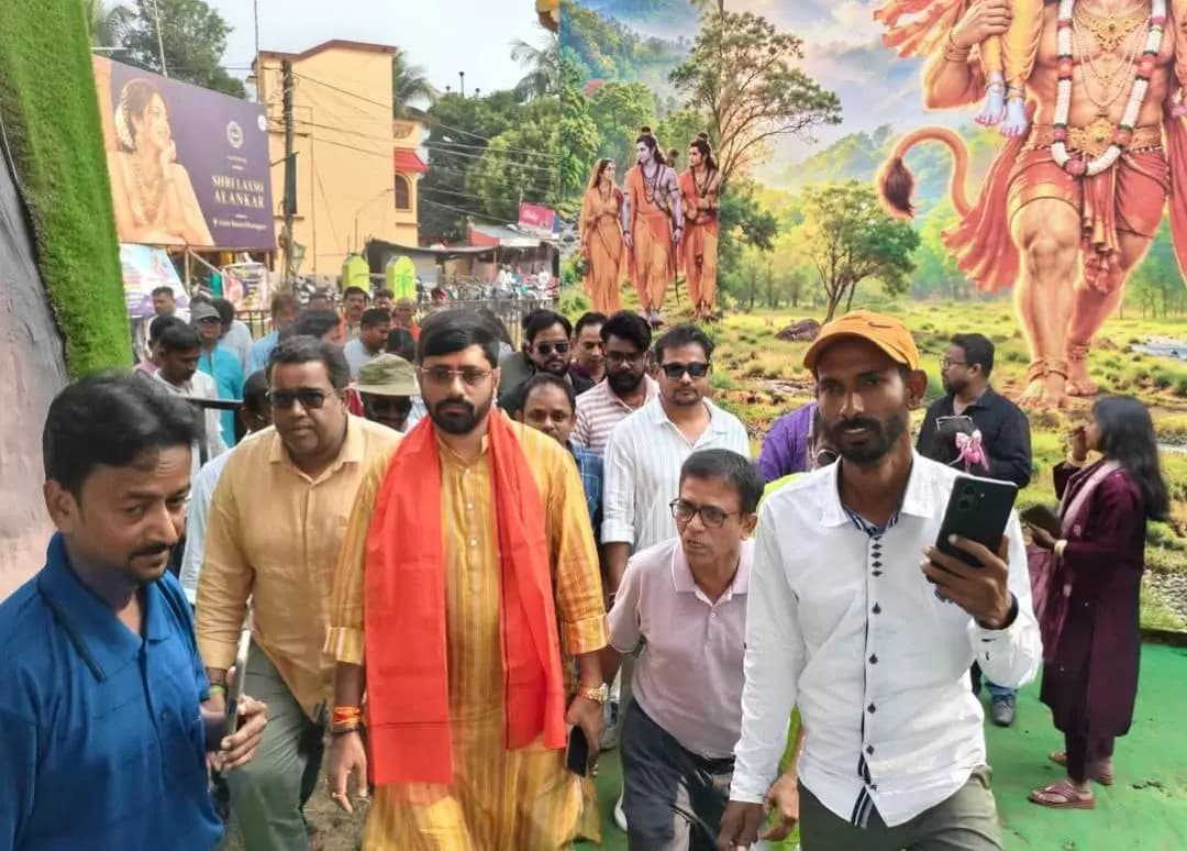 খড়গপুর ১: খড়্গপুরে একাধিক মন্ডব পরিদর্শনে বিজেপির জেলা সভাপতি