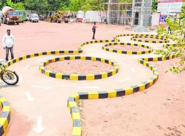 અમદાવાદ શહેર: અમદાવાદમાં નવરાત્રિ દરમિયાન વાહનોની ખરીદીમાં તેજી, 7,000થી વધુ વાહનોનું રજિસ્ટ્રેશન