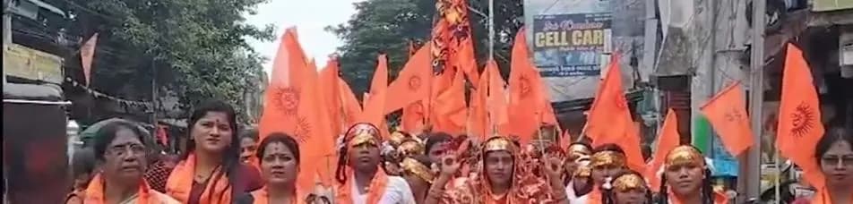 ପାରଳାଖେମୁଣ୍ଡି: ପାରଳାଖେମୁଣ୍ଡିରେ ଦୁର୍ଗା ବାହିନୀର ନଗର ପରିକ୍ରମା