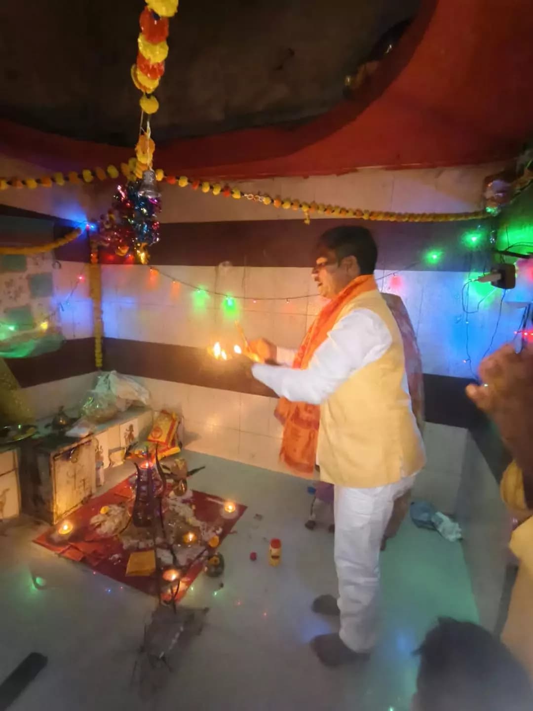 ઝાલોદ: દાહોદ: મઘાનિસર ગામે હોવન માતાના મંદિરે ૫૦૧ થાળીઓનું વિતરણ