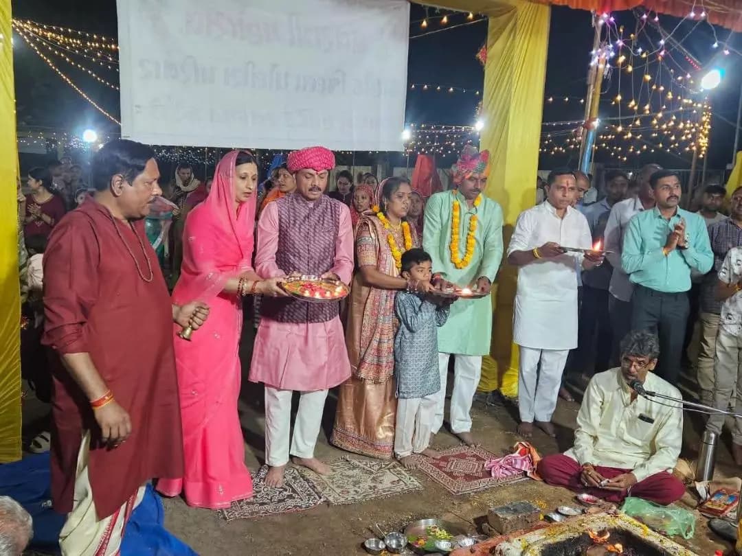 દાહોદ: દાહોદ પોલીસ પરિવારના નવરાત્રી મહોત્સવમાં ધારાસભ્ય કનૈયાલાલ કિશોરીની હાજરી