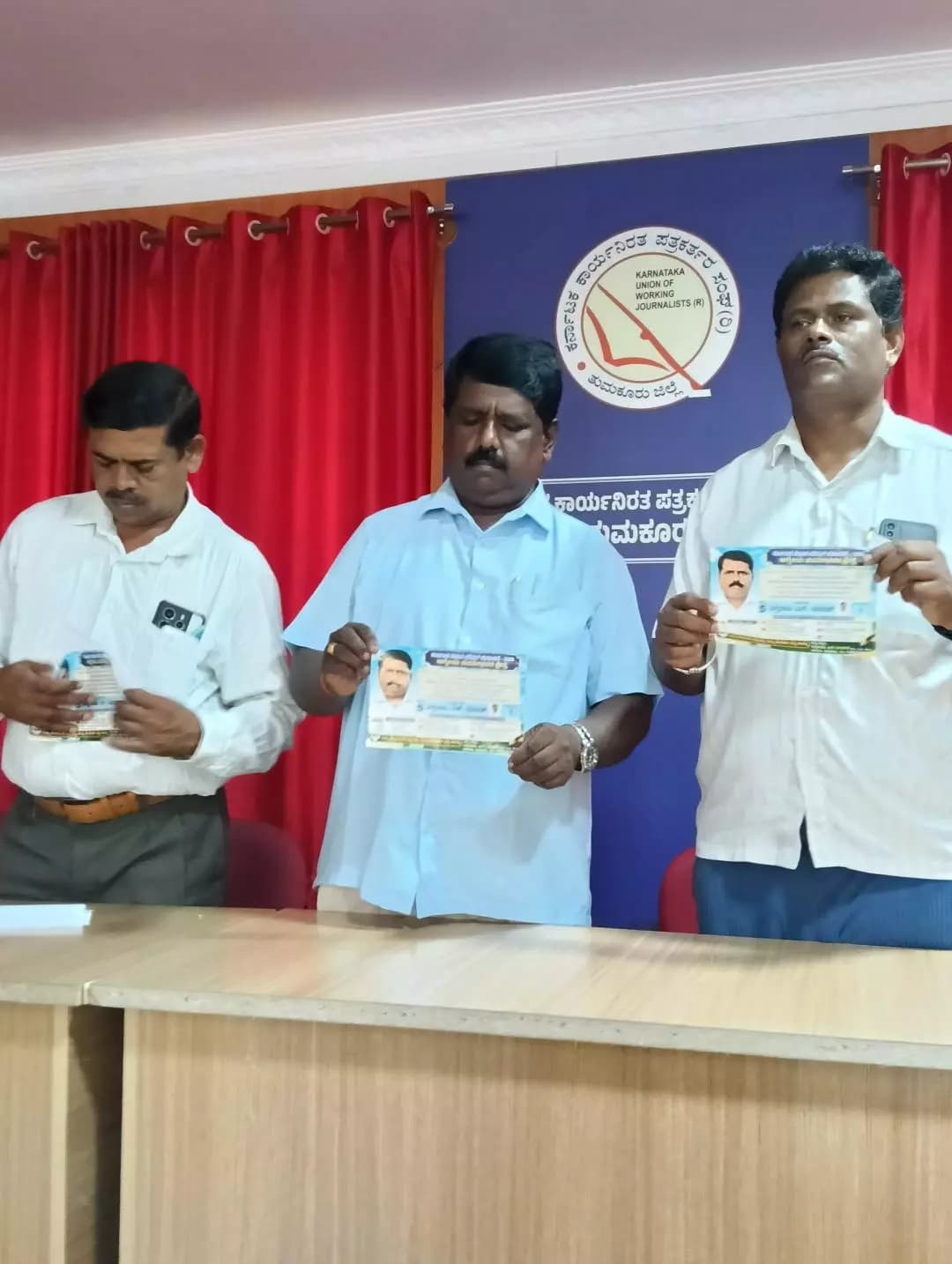ತುಮಕೂರು: ಅಗ್ನೇಯ ಪದವೀಧರ ಕ್ಷೇತ್ರ: ಸ್ವತಂತ್ರ ಅಭ್ಯರ್ಥಿ ಚಿಕ್ಕರಾಜು ಯಾದವ್ಗೆ ಪದವೀಧರರ ಬೆಂಬಲ