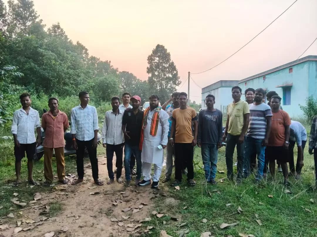 ତାଳଚେର: ତାଳଚେରରେ କଂଗ୍ରେସରେ ଯୋଗଦେଲେ ଡ଼ଅଁରା ପଞ୍ଚାୟତର ଯୁବକ