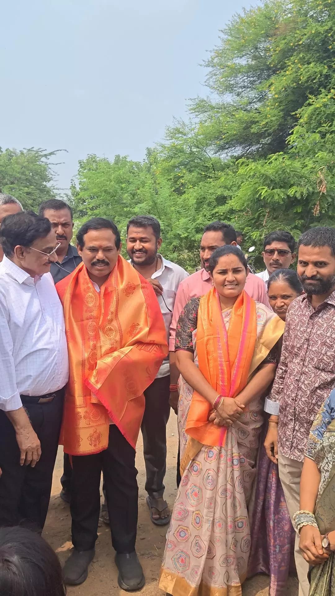 మహబూబాబాద్: మహబూబాబాద్లో ఘనంగా కేవీఆర్ డైరీ ఫామ్ ప్రారంభం