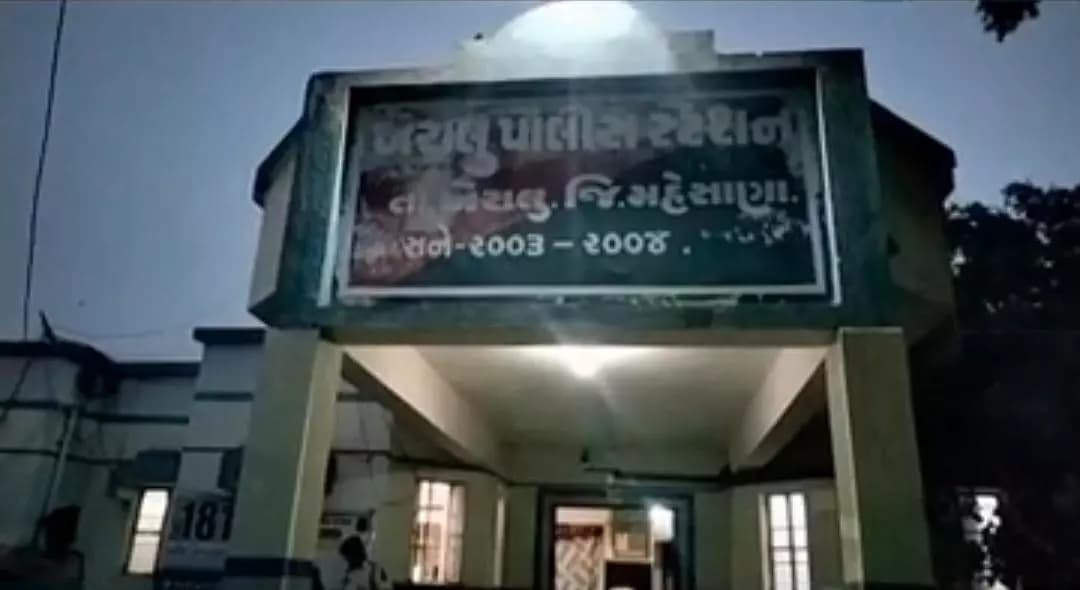 ખેરાલુ: ખેરાલુના વિઠોડા ગામે બંધ મકાનમાંથી 31,500ની ચોરી