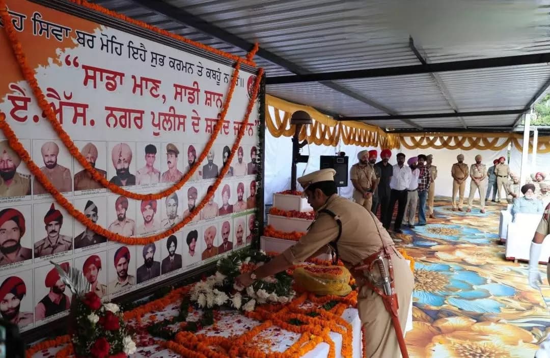 ਐਸਏਐਸ ਨਗਰ ਮੁਹਾਲੀ: ਮੋਹਾਲੀ 'ਚ ਮਨਾਇਆ ਗਿਆ ਪੁਲਿਸ ਸ਼ਹੀਦੀ ਯਾਦਗਾਰੀ ਦਿਵਸ, ਸ਼ਹੀਦਾਂ ਨੂੰ ਦਿੱਤੀ ਸ਼ਰਧਾਂਜਲੀ