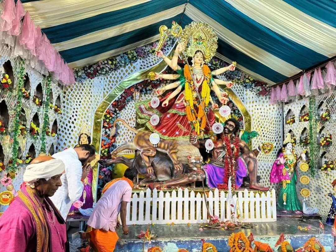 ତାଳଚେର: ବିଭିନ୍ନ ପୂଜା ମଣ୍ଡପ ବୁଲିଲେ ବିଧାୟକ ବ୍ରଜ କିଶୋର ପ୍ରଧାନ