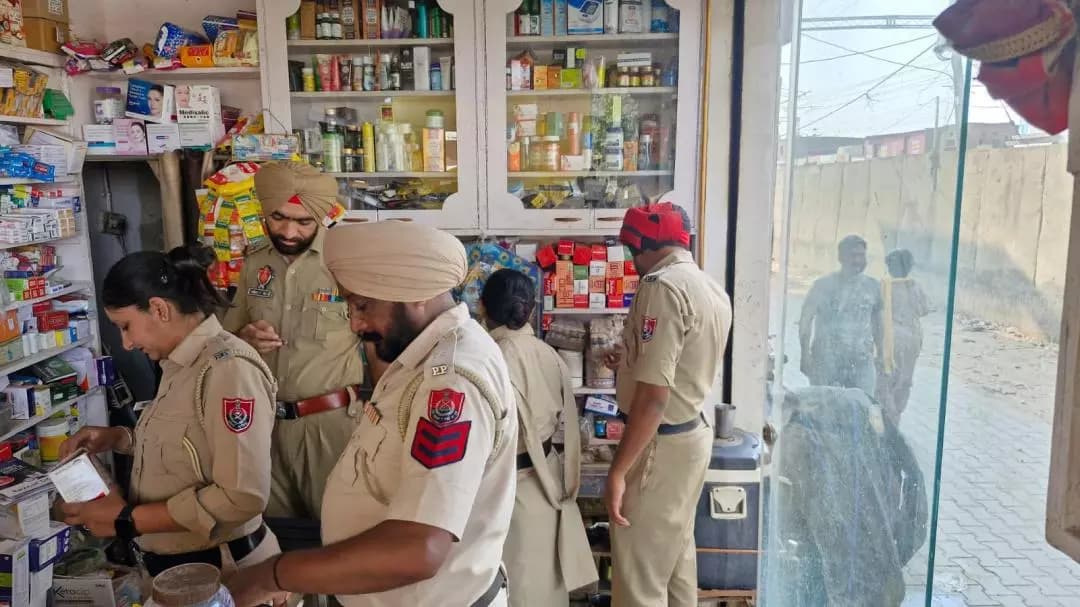 ਸ੍ਰੀ ਮੁਕਤਸਰ ਸਾਹਿਬ: ਪੁਲਿਸ ਵੱਲੋਂ 8 ਮੈਡੀਕਲ ਸਟੋਰਾਂ ਦੀ ਅਚਨਚੇਤ ਚੈਕਿੰਗ