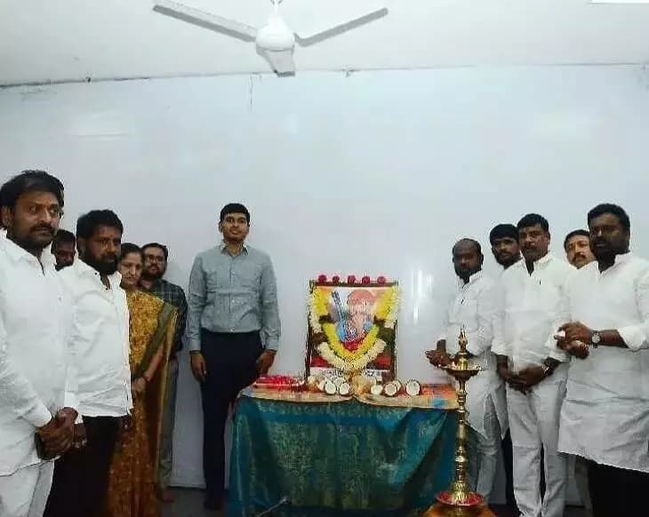 మేడ్చల్: మేడ్చల్ జిల్లా కలెక్టరేట్ లో ఘనంగా పండుగ సాయన్న జయంతి వేడుకలు