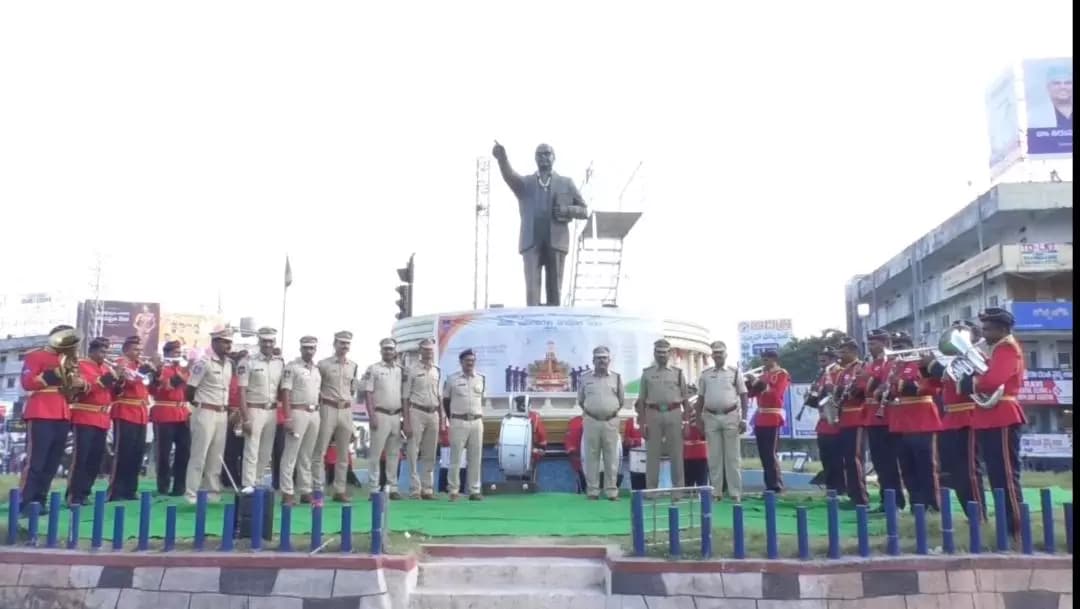 మంచిర్యాల: పోలీసు అమరవీరులకు సంగీత నివాళి