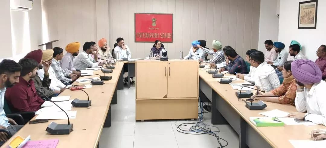 ਫਤਿਹਗੜ੍ਹ ਸਾਹਿਬ: ਫਤਹਿਗੜ੍ਹ ਸਾਹਿਬ: ਸੜਕ ਸੁਰੱਖਿਆ ਲਈ ਨਵੇਂ ਨਿਰਦੇਸ਼, ਹਾਦਸੇ ਦੇ ਜ਼ਖਮੀਆਂ ਨੂੰ ਮਿਲੇਗਾ ਮੁਫਤ ਇਲਾਜ