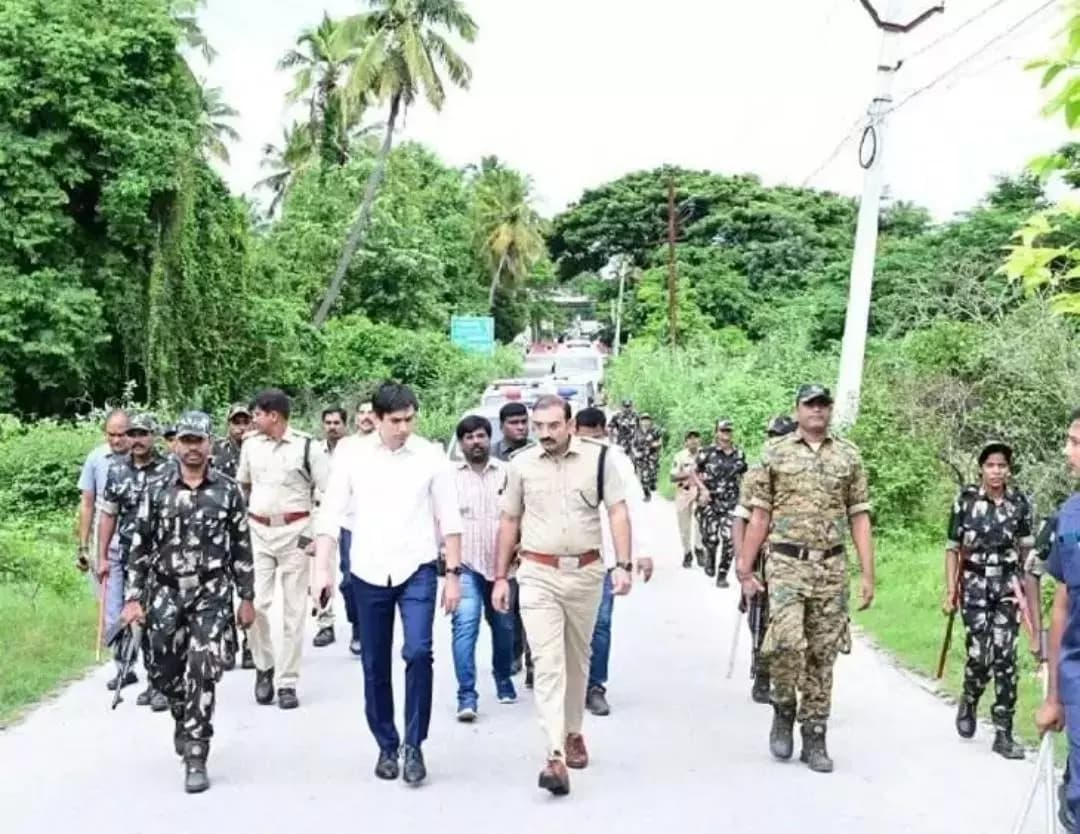 చిత్తూరు: జిల్లాలో నామినేషన్ల పరిశీలన: కలెక్టర్, ఎస్పీ తనిఖీలు
