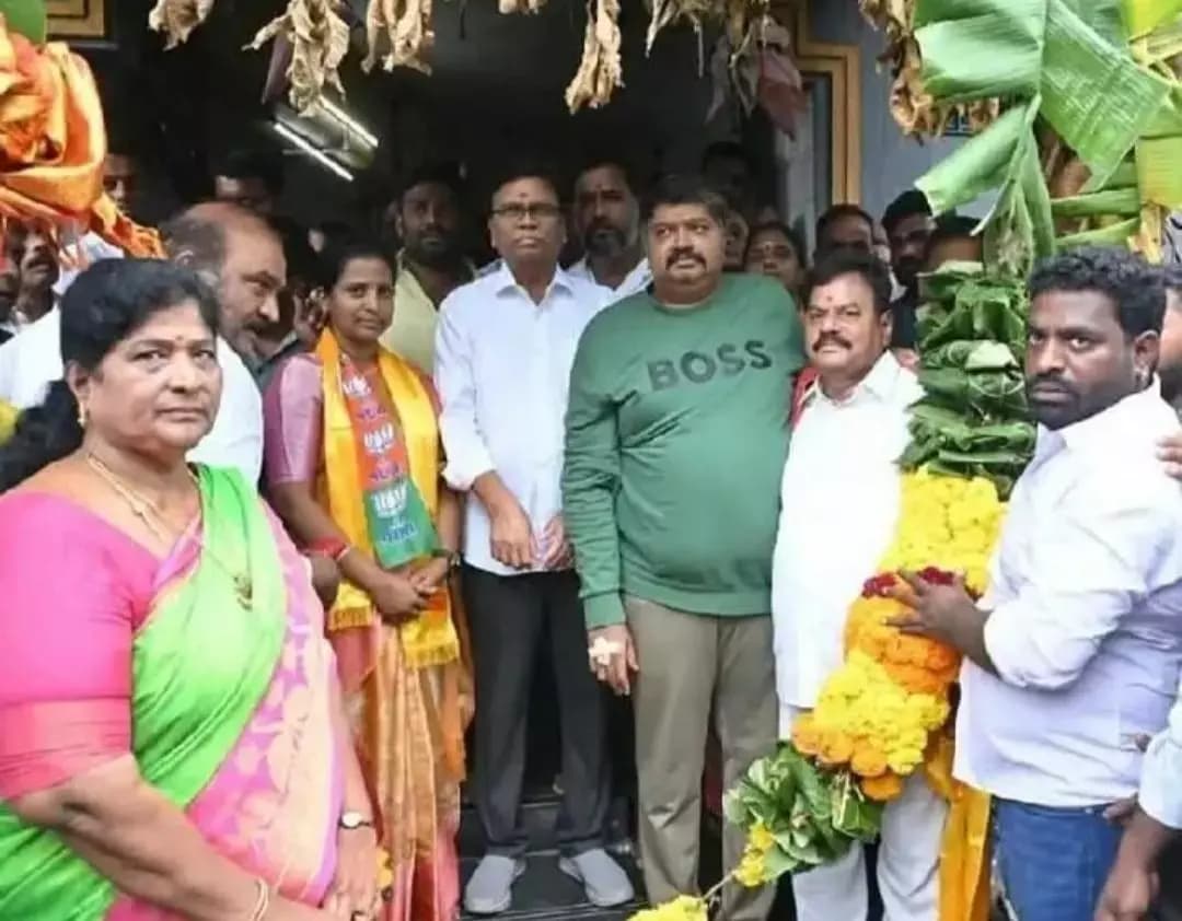 చిత్తూరు: చిత్తూరు మేయర్ ఎన్నికల ప్రచారం: అభివృద్ధిని చూసి ఓటు వేయండి - ఎమ్మెల్యే జగన్ మోహన్