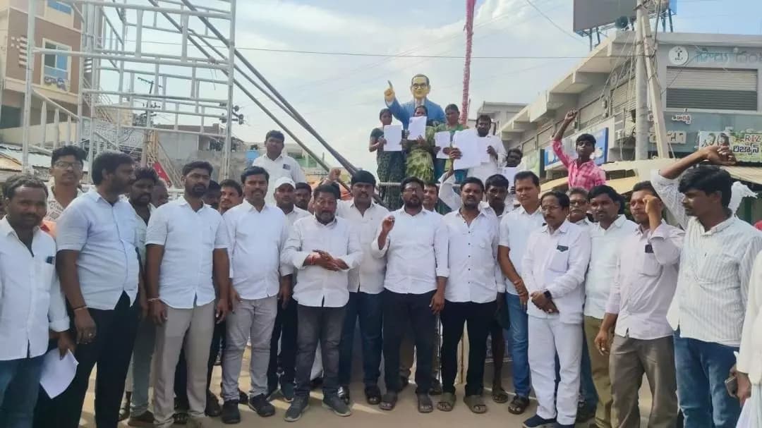 యర్రగొండపాలెం: యర్రగొండపాలెంలో ఉద్రిక్తత: ఎంపీటీసీ, జడ్పీటీసీ ఎన్నికలకు వైఎస్సార్సీపీ దూరంగా