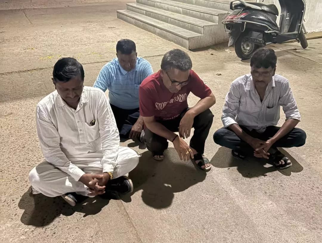મહેસાણા: મહેસાણાના પાંચોટમાં જાહેરમાં જુગાર રમતા 4 ઝડપાયા, 87,600નો મુદ્દામાલ જપ્ત