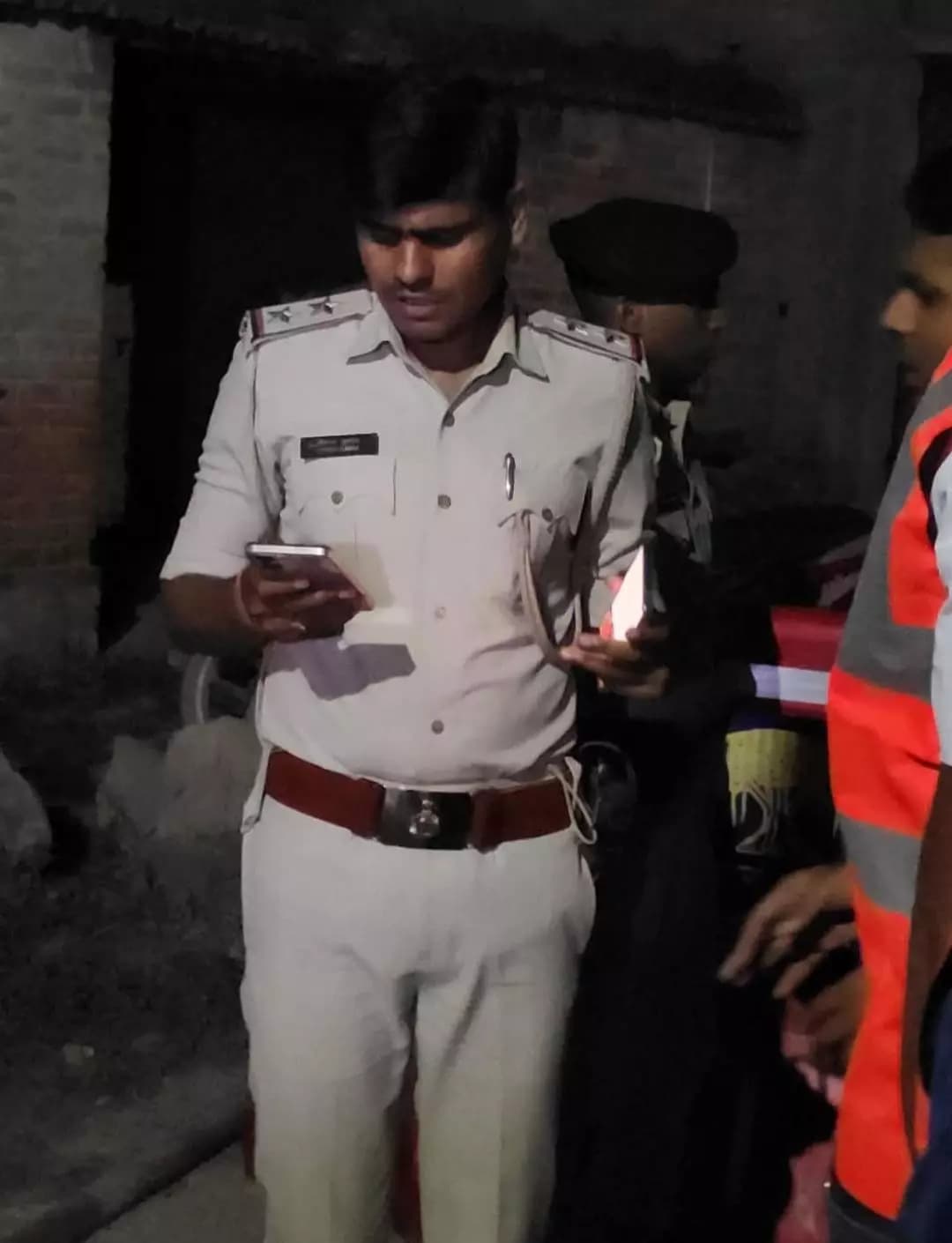 सिवान: जामो बाजार में अवैध पटाखा विस्फोट में तीन की मौत, थानाध्यक्ष व चौकीदार निलंबित