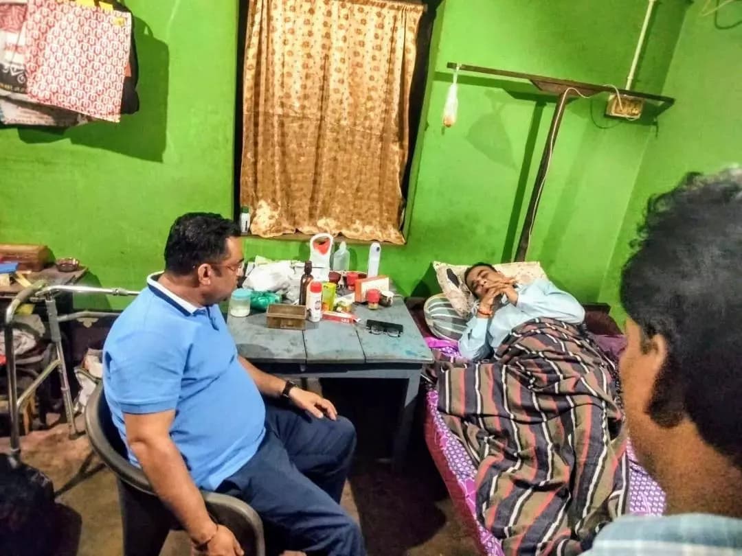 ବରି: ବରୀ ବ୍ଲକର ଭଅଁରା ପଞ୍ଚାୟତରେ ରମେଶ କୁମାର କରଙ୍କୁ ଭେଟିଲେ ବିଶ୍ୱ ମଲ୍ଲିକ