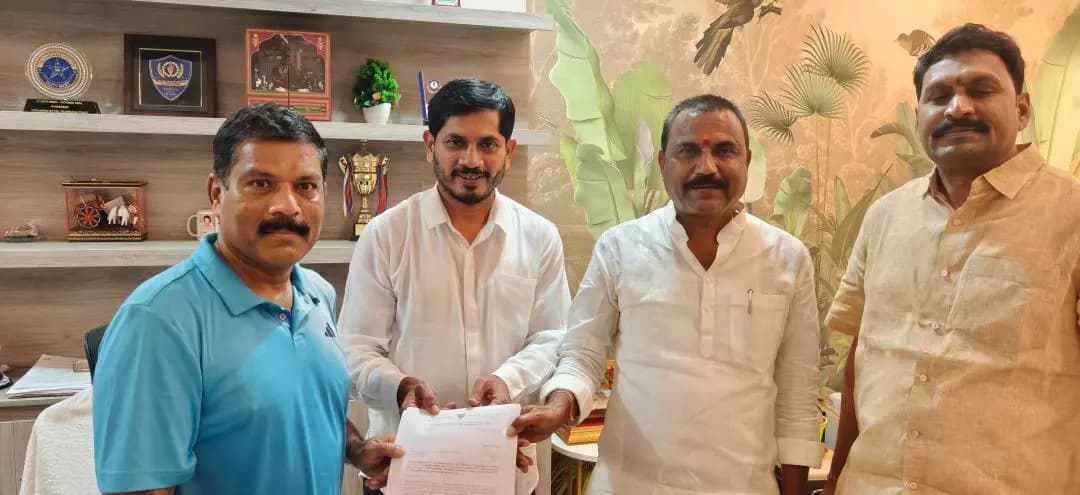 మంచిర్యాల: మంచిర్యాల కాంగ్రెస్ గ్రూపు తగాదాలపై ఐజీకి బీజేపీ నేతల ఫిర్యాదు