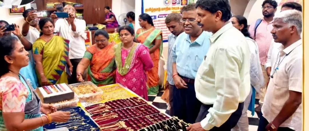 ஈரோடு: மகளிர் சுயஉதவிக்குழுக்களின் பொருட்காட்சி மற்றும் விற்பனை துவக்கம்