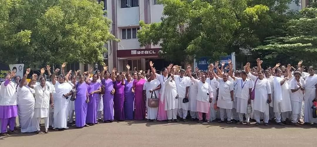 சிவகங்கை: சுகாதாரத் துறை பதவிப் பெயர் மாற்றம்: சிவகங்கை ஆட்சியரிடம் செவிலியர்கள் மனு