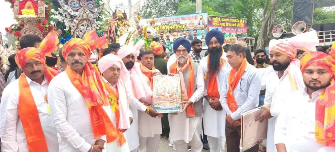 ਨਕੋਦਰ: ਨੂਰਮਹਿਲ: ਭਗਵਾਨ ਵਾਲਮੀਕਿ ਜੀ ਦੇ ਪ੍ਰਗਟ ਦਿਵਸ ਮੌਕੇ ਕੱਢੀ ਗਈ ਸ਼ੋਭਾ ਯਾਤਰਾ