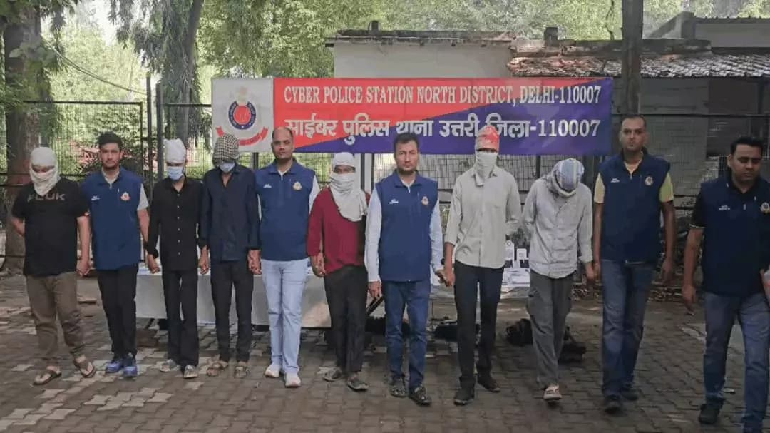 नरेला: उत्तर जिले में 30 करोड़ की साइबर धोखाधड़ी का खुलासा, 7 गिरफ्तार