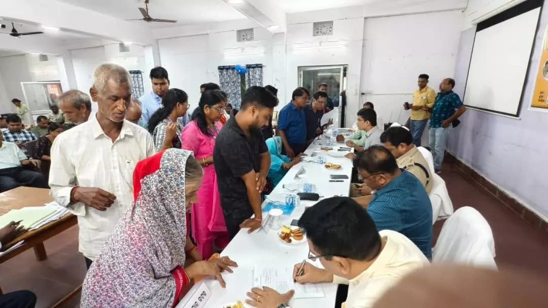 କଟକ ପୌରାଞ୍ଚଳ: କଣ୍ଟାପଡା ବ୍ଲକରେ ଜିଲ୍ଲାପାଳଙ୍କ ଦ୍ୱାରା ଯୁଗ୍ମ ଜନ ଅଭିଯୋଗ ଶୁଣାଣି