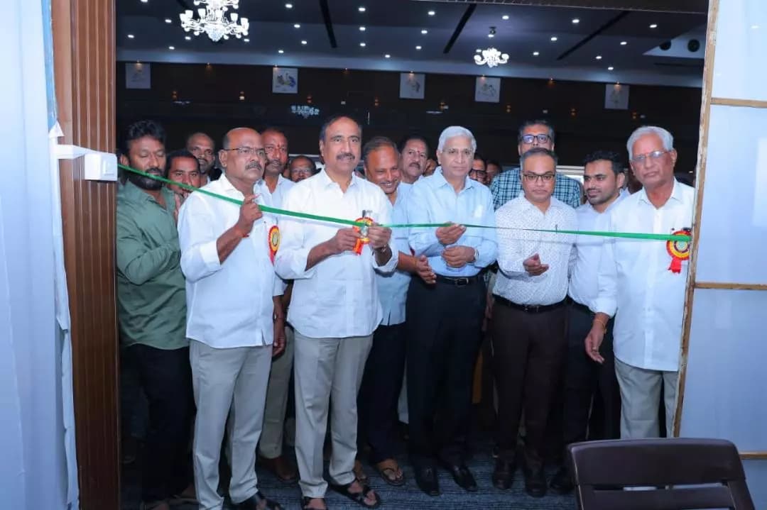 జగిత్యాల: జగిత్యాలలో ఉచిత మెగా వైద్య శిబిరాన్ని ప్రారంభించిన ఎమ్మెల్యే డాక్టర్ సంజయ్ కుమార్