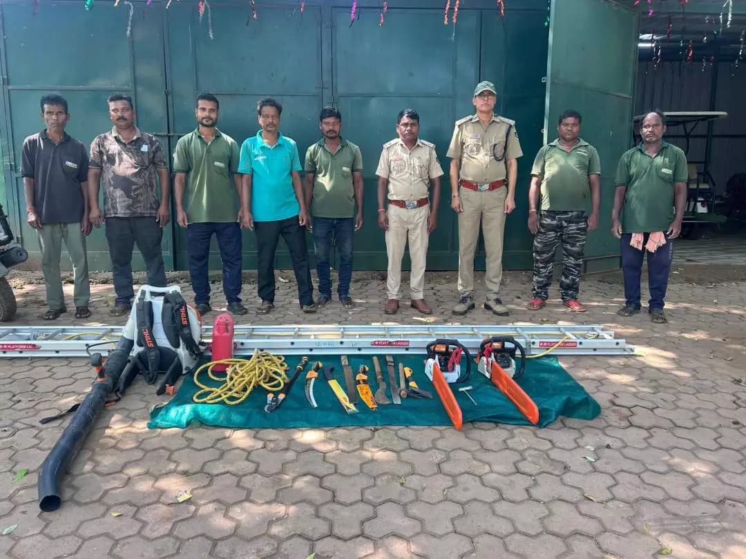 କଟକ ପୌରାଞ୍ଚଳ: ଘୂର୍ଣ୍ଣିଝଡ଼ 'ଅର୍ଣ୍ଣବ': ନନ୍ଦନକାନନରେ ସୁରକ୍ଷା ପାଇଁ ବ୍ୟାପକ ପ୍ରସ୍ତୁତି