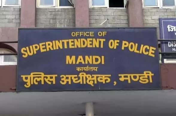 मंडी: बैहना वार्ड में लाखों के आभूषण और लाख रुपये नकद चोरी