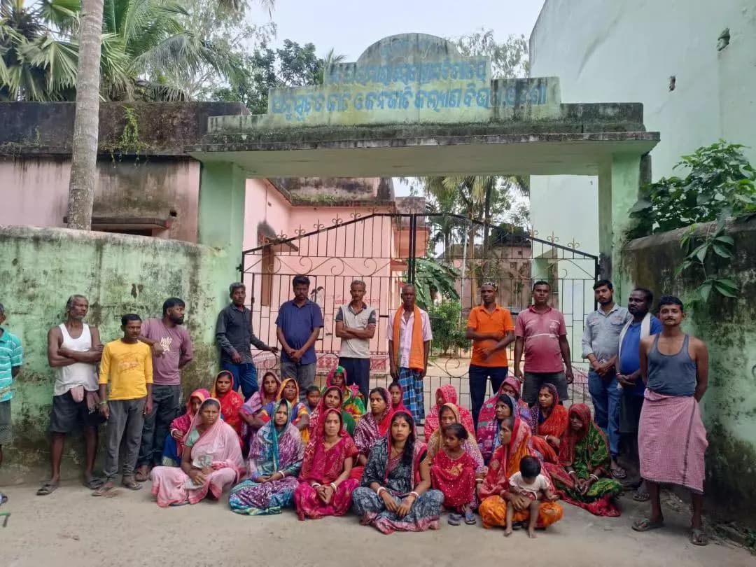ଭୋଗରାଇ: ଜୟରାମପୁର ସେବା ଆଶ୍ରମ ବିଦ୍ୟାଳୟ ଗେଟରେ ତାଲା, ବିକ୍ଷୋଭରେ ସାମିଲ ହେଲେ ଅଭିଭାବକ