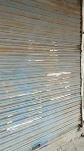 बारा: जारी बाजार में आयकर विभाग ने किया छापा, कई दुकानदार भागे, अवैध कारोबार की मिली थी शिकायत