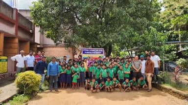 ଝାରସୁଗୁଡା: ବୃନ୍ଦାମାଲ ସ୍ଥିତ ସ୍ୱତନ୍ତ୍ର ବିଦ୍ୟାଳୟ ରେ ଝାରସୁଗୁଡା ଜିଲ୍ଲା ଫୋଟୋଗ୍ରାଫର ଏସୋସିଏସନ ପକ୍ଷରୁ ବିଶ୍ୱ ଫୋଟୋଗ୍ରାଫି ଦିବସ ପାଳିତ