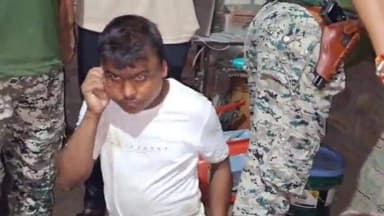 মৰিগাঁও: ভুৰবন্ধা ঔগুড়িত গৰু চুৰিক কেন্দ্ৰ কৰি সৃষ্টি উত্তপ্ত পৰিস্থিতি, ৰাইজে অৱৰোধ কৰিলে মৈৰাবাৰী মৰিগাঁও পথ