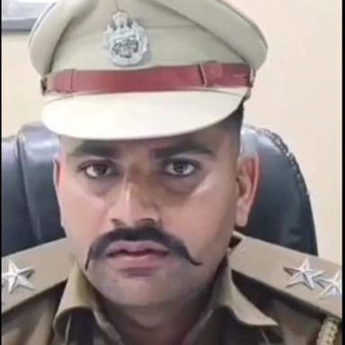 थानागाजी: सिद्ध के तिवारे के पास अजबगढ़ में पिकअप गाड़ी ने तीन युवकों को मारी टक्कर, एक की मौत और दो घायल