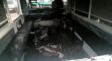 #नानौता(सहारनपुर)- वाहन में आग लगने से मची अफरा तफरी