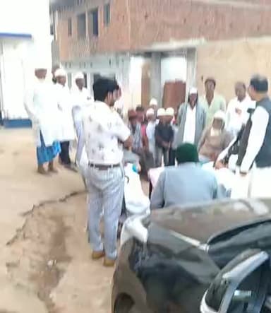 डुमरी: *चला था अकेला कारवां बनता ही गया, लोग जुड़ते ही गए, मंज़िल करीब आता ही गया* # AIMIM, #Voteforkite, #Abdul Mobin Rizvi