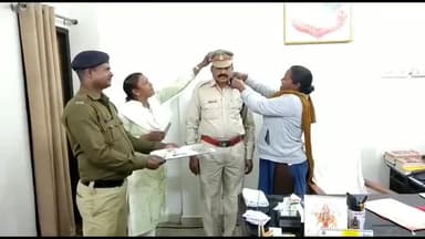 जांजगीर: पुलिस अधीक्षक कार्यालय में 5 प्रधान आरक्षक बनाए गए सहायक उपनिरीक्षक, ASP ने लगाए स्टार #पदोन्नति