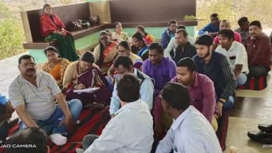 सिमडेगा: अनुसचिव कर्मचारी संघ सिमडेगा ने केलाघाघ डैम किनारे वन भोज कार्यक्रम कर किया कई मुद्दों पर चर्चा
#वनभोज