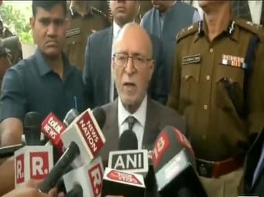 विवेक विहार: LG अनिल बैजल ने हिंसा ग्रस्त इलाकों का किया दौरा, अधिकारियों की साथ की बैठक #lg #दिल्ली_हिंसा