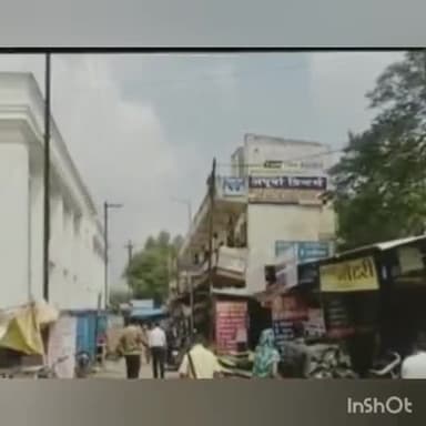 हुज़ूर: कलेक्ट्रेट भवन से लगी दुकान में चोरों ने बोला धावा कम्प्यूटर व 3 नग प्रिंटर सहित 15000 रुपये किए पार । #चोरो #ने #बोला