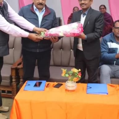 #पंचायतीराज महाविद्यालय इटावा में खेल प्रतियोगिता के समापन अवसर पर मुख्य अतिथि के रुप में पहुंचे एसडीएम सैफई।