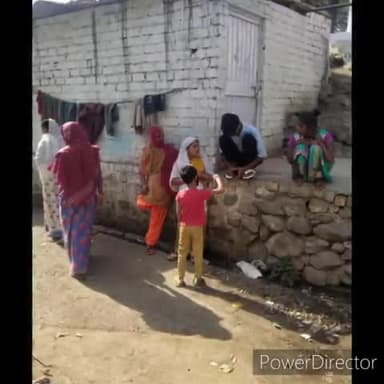 दामखेडा वार्ड 80 नदी के पास बिना राशन कार्ड वालों को नही मिल रहा भोजन ,राशन ।लोग परेशान है ।#Rameshwar Sharma