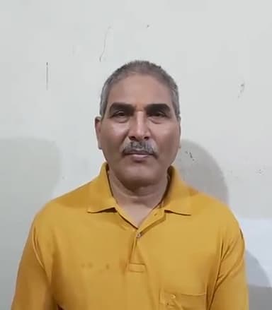 हेड #केवीके डॉक्टर पीके द्विवेदी ने #बागवानी एवं #वानिकी के #पौधरोपण के लिए आवश्यक गड्ढों की तैयारी की जानकारियां दी ।